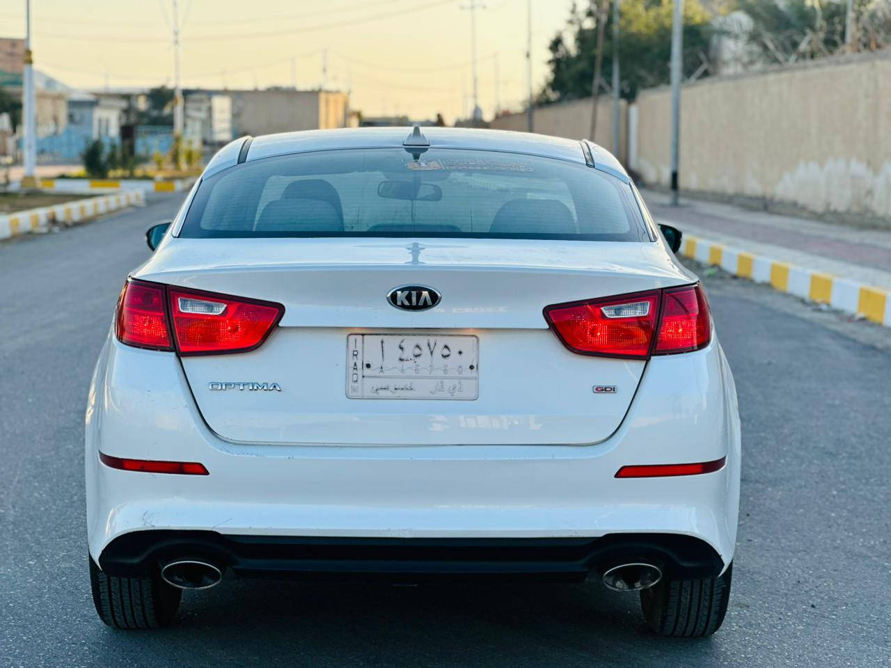 للبيع او مراوس كيا اوبتيما2015 وارد امريكي ضررها بنيد وباب مواصفات نص فول  سيارة جديدة وجاهزة حداده تبريد تخم تاير كير ومكينه العنوان الناصريه مركز السعر 110 وبيه مجال
***********
***********
