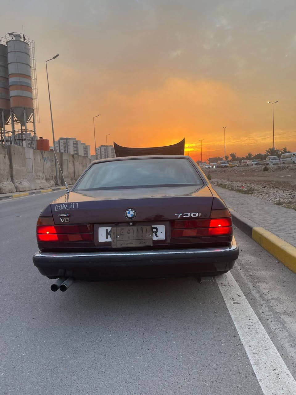 سلام عليكم بي ام دبليو 730iL باب طويل المرغوب موديل 93 سياره بلاديه مملعوب بيه كهربائية كله شغاله سنتر لوك جاهزه مواصفات السيارة دبل جام دبل باتري بردات خلفيه بلاد سياره مابيها ضربه عل بلاد كير ومحرك مال حاويه شرط بطن محرك ذهب جديده تبريد شغال كيجات كله شغاله صدره جديده لايت زنون كلش قوي سياره السعر 57 وبيه مجال لشراي يتصل ***********
