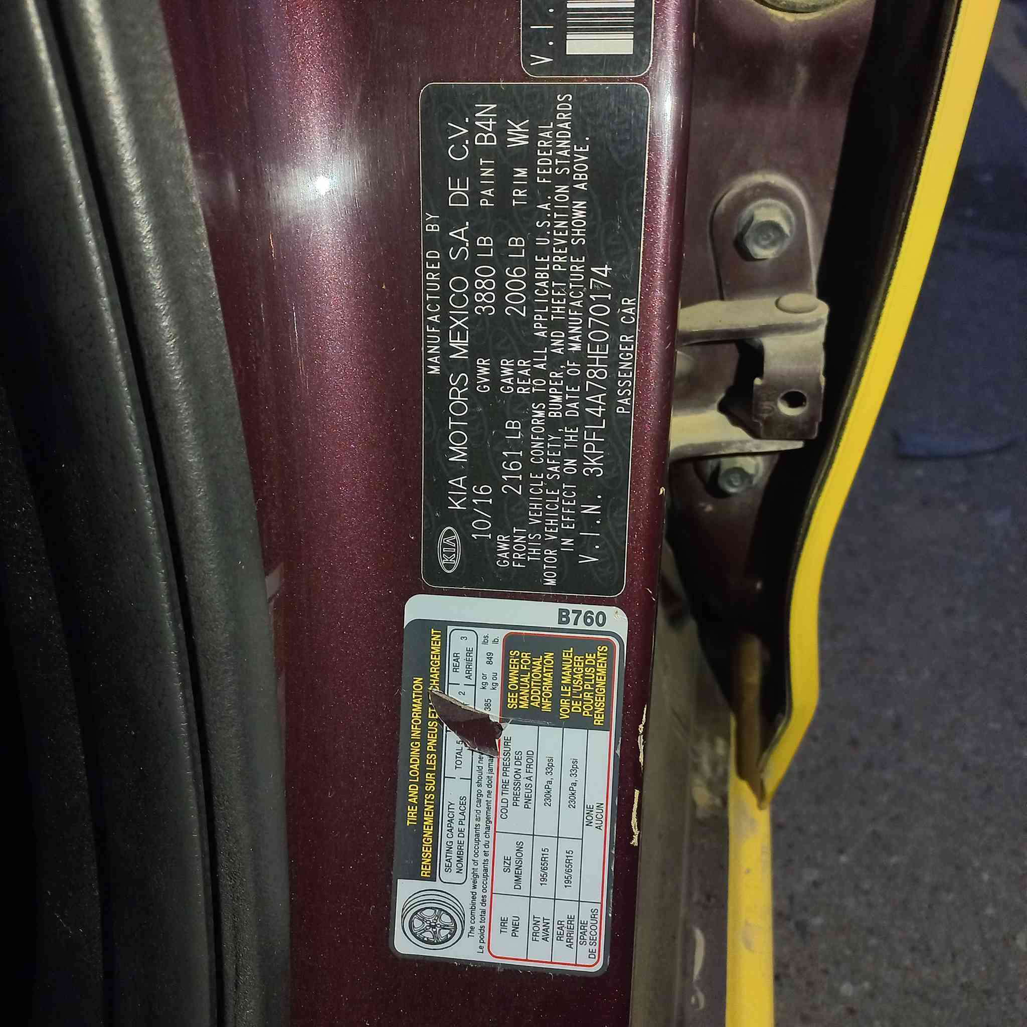 السلام عليكم كيا فورتي 17 للبيع جاهزه تخم تاير تبريد حداديه مكينه 2000 المكان بالعماره محافظه ميسان الرقم*********** السعر 128
