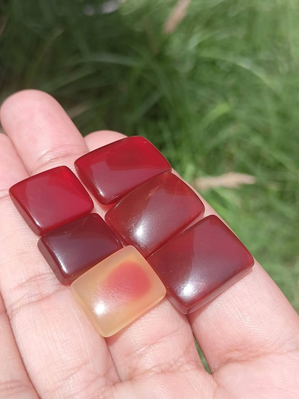 تحف من العقيق اليماني الاحمر
سعر قطعه 25 الف
سعر نهائي 
***********
توجد خدمه توصيل
