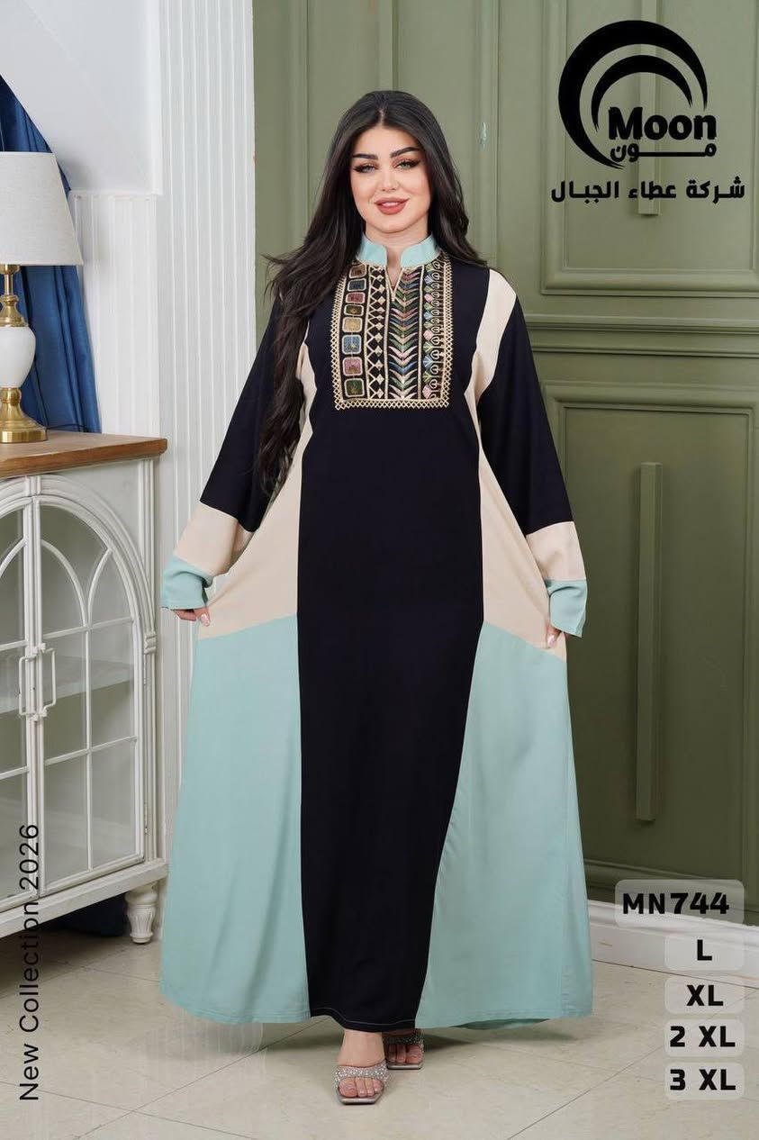 كلابيه كشمير تطريز وكلوش 
القياسات L XL XXL 3XL
كل درزن بي من 4 ألوان إلى 6 الوان 
السعر125
للحجز واتس اب ***********
