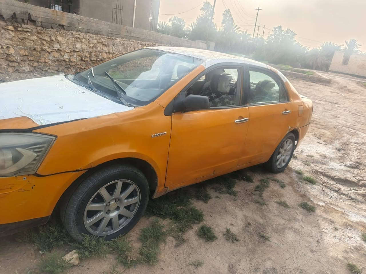 سلام عليكم مؤجود جيلي مو بل موديل ١٣ رقم بابل راعيها مؤجود بديوانيه سيارة متجايه شغلها خير من الله محرك بلاد سيارة مامعمره صحيح اطلع بيها وين ماتريد شرط سنويه صاقطه سنتين عليها هيئه ٤٠٠ غير صدك مانتعامل سعرها ١٥ تواصل ***********
