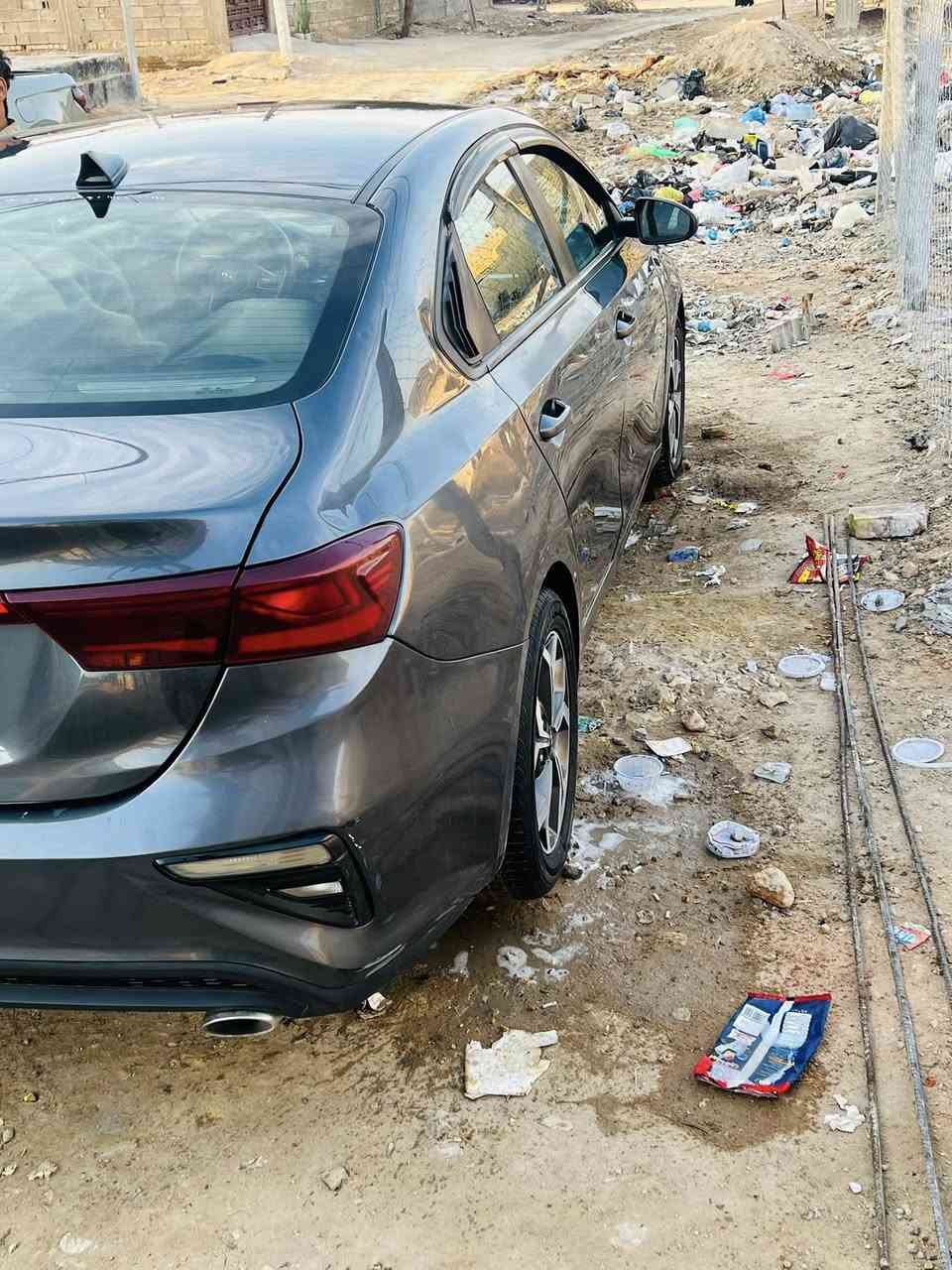 فورتي موديل ٢٠٢٠ فول تحكمات بيه جاملغ خلفي فقط وارد امريكي سعر ١٣٨ او بيه مجال او مراوس حسب القناعه رقم ***********
