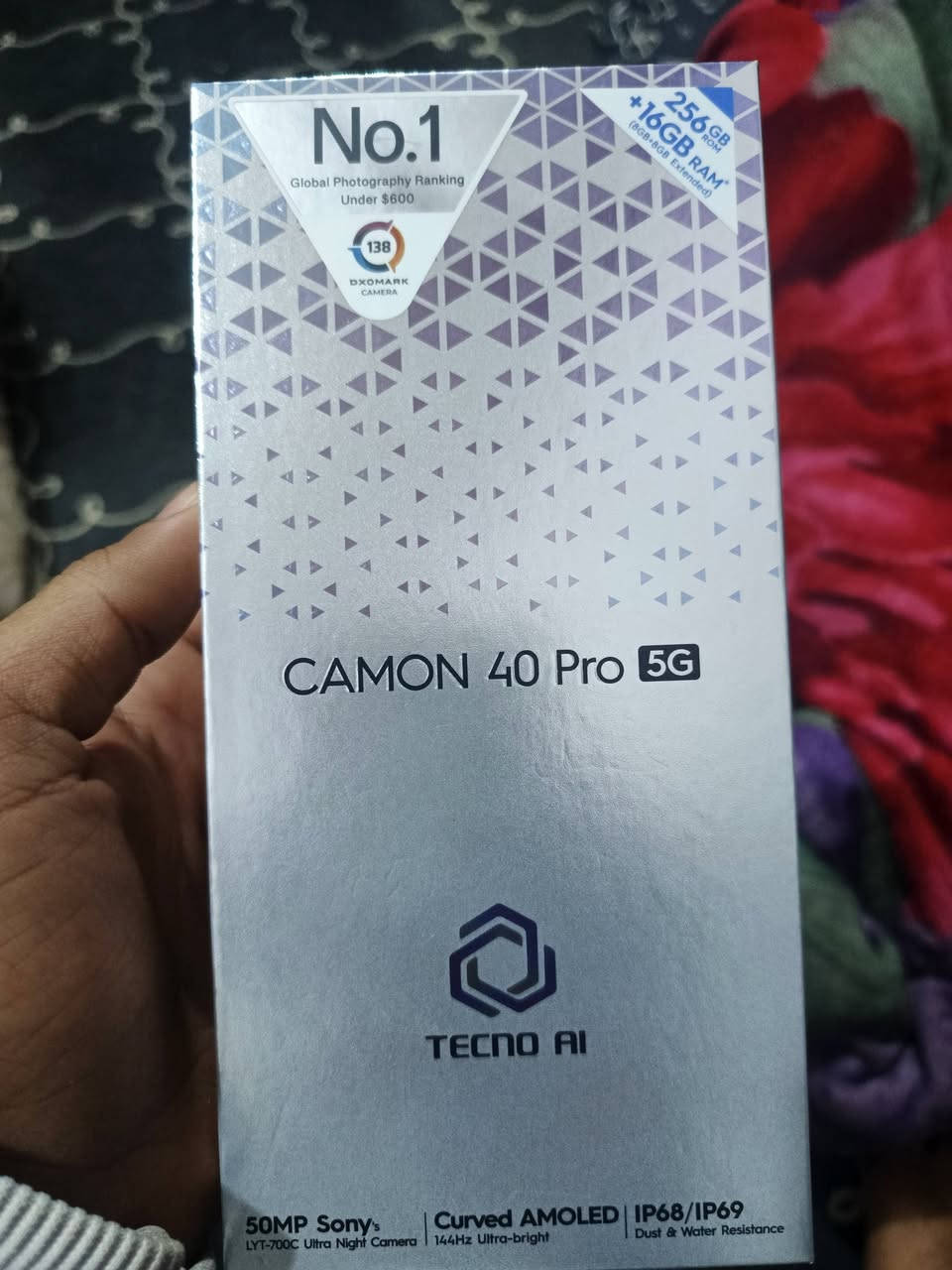 السلام عليكم جهاز موبايل كامون 40 برو 5G ذاكرته 256 استخدام قليل 10ايام سعره 310 وبي مجال قليل مكاني الكزيزه ***********
