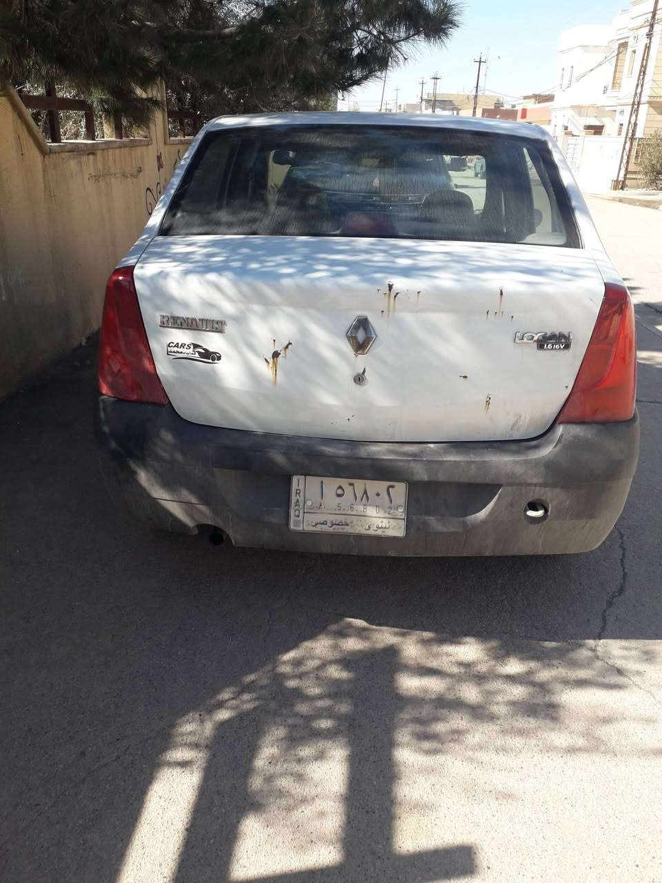 للبيع رينو لوكان موديل ٢٠٠٩ فول عادي سياره جاهزه كير محرك شرط السعر ٣٨ مكان السياره بعشيقه ***********
