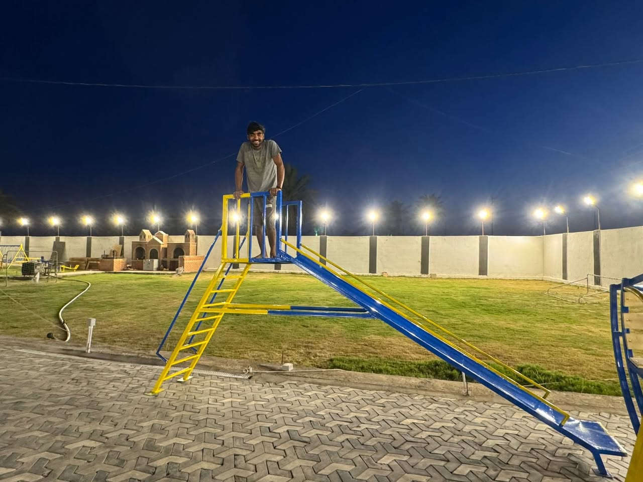 مرجوحة حجم صغير نفرين
مرجوحه حجم كبير 3 نفرات

قمرية وبدون قمريه حسب طلب الزبون 

‏مكاني بغداد جديدة 

للاستفسار خاص.               .            0️⃣7️⃣7️⃣8️⃣3️⃣4️⃣8️⃣3️⃣3️⃣4️⃣8️⃣


**إذا كنت صاحب هذا الإعلان وتريد حذفه لأي سبب، رجاءا أرسل رسالة إلى الدعم الفني**