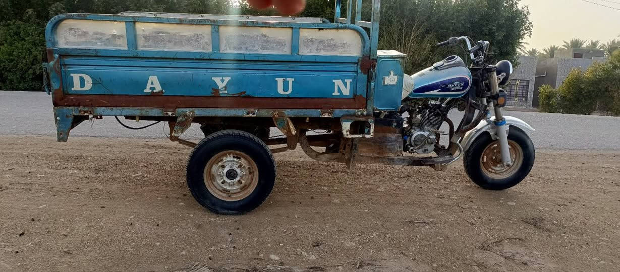 سلام عليكم ستوتة دايون مديل2019 كدام عينك تخم تاير جديد اوراق أصولي السعر 1100مليون وميه وبيها مجال العنوان كربلاء طريق بغداد عامود 52نهر ابو زرع قرب بوابة محمد حلوه الرقم***********
