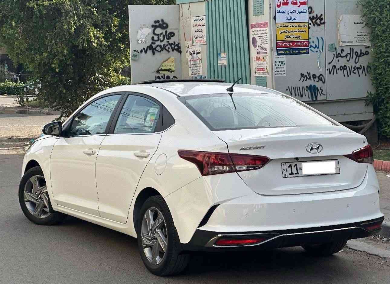 هونداي اكسنت  2023 وارد خليجي
بيه ثلاث قطع رش بدون دواخل
مواصفاتها فول
فتحه سقف
شاشه كبيره
تحكمات ستيرن جهتين 
اشاير بالمري  
مري شفط
حساسات خلفيه 
ماشيه  90الف 
تبريد قطعتين 
ويل كب اربعه دسك
محرك 1600 دوش 
كير اي تي بلادي
نظام اي بي اس 
نظام ايكو اقتصادي بانزين 
السياره جديده 
السياره رقم بغداد وباسمي 
السعر 115
العنوان الكاظميه للاستفسار ***********

