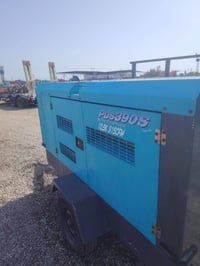 لبيع كمبريسر يرمان 390 ضقطين ١٢ بار عنوان بغداد 07733794994 جاهزه