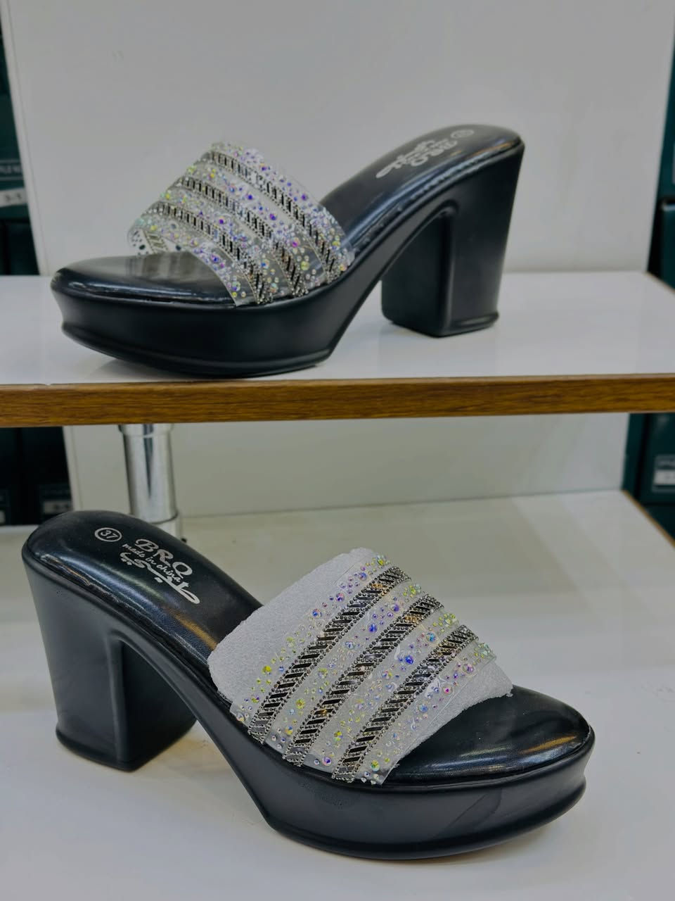 الجديد والمميز حصراً يم سكوبي 
 كعب طبي خفيف ترند الموسم قياسات 37-41 
سعر القطعه 12  الف فقط 
سكوبي واحد عروض
العنوان النجف شارع العسكري كبل مقابل جملة بركات الزهراء الغذائية قرب أبو زهراء المضمد 
أوقات الدوام 
من الساعه 9 صباحاً إلى الساعه 11 ليلاً 
 استفسار  ***********
استفسار  ***********
رقم التوصيل ***********
لايك وتعلق حلو مثلكم 😘
