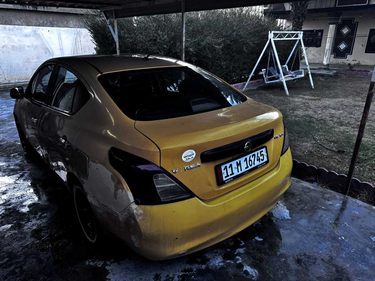 نيسان فيرسا وارد أمريكي موديل 2012 بغداد الرقم الدولي بسمي مصفره من كلشي توني محولهه بدون حادث طخات خفيفه مبينات بصور كير مكينه جدددد توني شادهن بعدهن بظمان تبريد ثلج تخم تايرجديد مناقصهه أي شي سعرهه 80 بيهه مجال ***********رحمه لهلكم اليشوف المنشور بس الشراي يتصل واني بلخدمه
