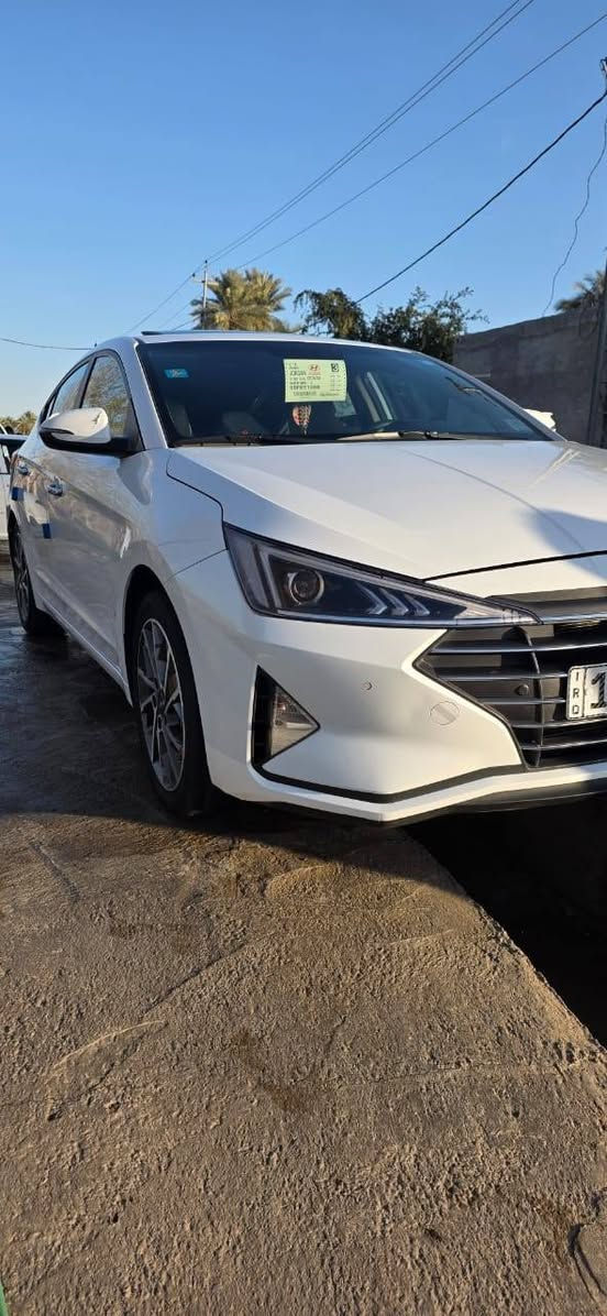 سلام عليكم رمضان كريم صيام مقبول
النترا خليجي موديل 2020 رقم بغداد بسمي سنويه ل31 هزه ل27 
سياره فووول مواصفات للخير 
بصمه 
فتحه ....الخ يعني واحد ع واحد 
سياره استخدام شخصي اخذاه زيرووو او مشاه 150 الف ع ايده 
باقيه ع وضع شركه كلشي ممفتوح بيه 
سياره كفاله عامه ماعده دور جملغ الخلفي  صار بيه كرت مقدر شبر اونص 
سياره شرط لارصعه ولا بارد 
لايت زنون ب250 الف شادهن 

تراي زيرووو 
سعر 163
مراوس حسب قناعه 
مكان ديوانيه قضاء شاميه 
***********
