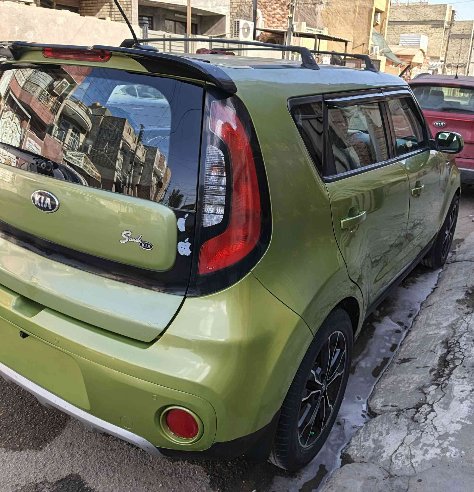 سلام عليكم
‏كيا سول ٢٠١٥ للبيع 
‏رقم بغداد وارد أمريكي
‏حادثه جاملغ وباب جهة اليمنه مبدل 
‏بيه صبغ بنيد وباب وجاملغ توحيد لون 
‏بدون دواخل بجم كبس شواصي ولغد مكفول 
‏صدر امامي جديد تخم تاير 
‏محرك ١٦٠٠ جي دي اي تبريد وتدفئة 
‏شاشه وكامره وحساسات خلفيه وتحكم استيرن وبلوجكترات 
‏إتصال *********** بي واتساب مكانه بغداد

