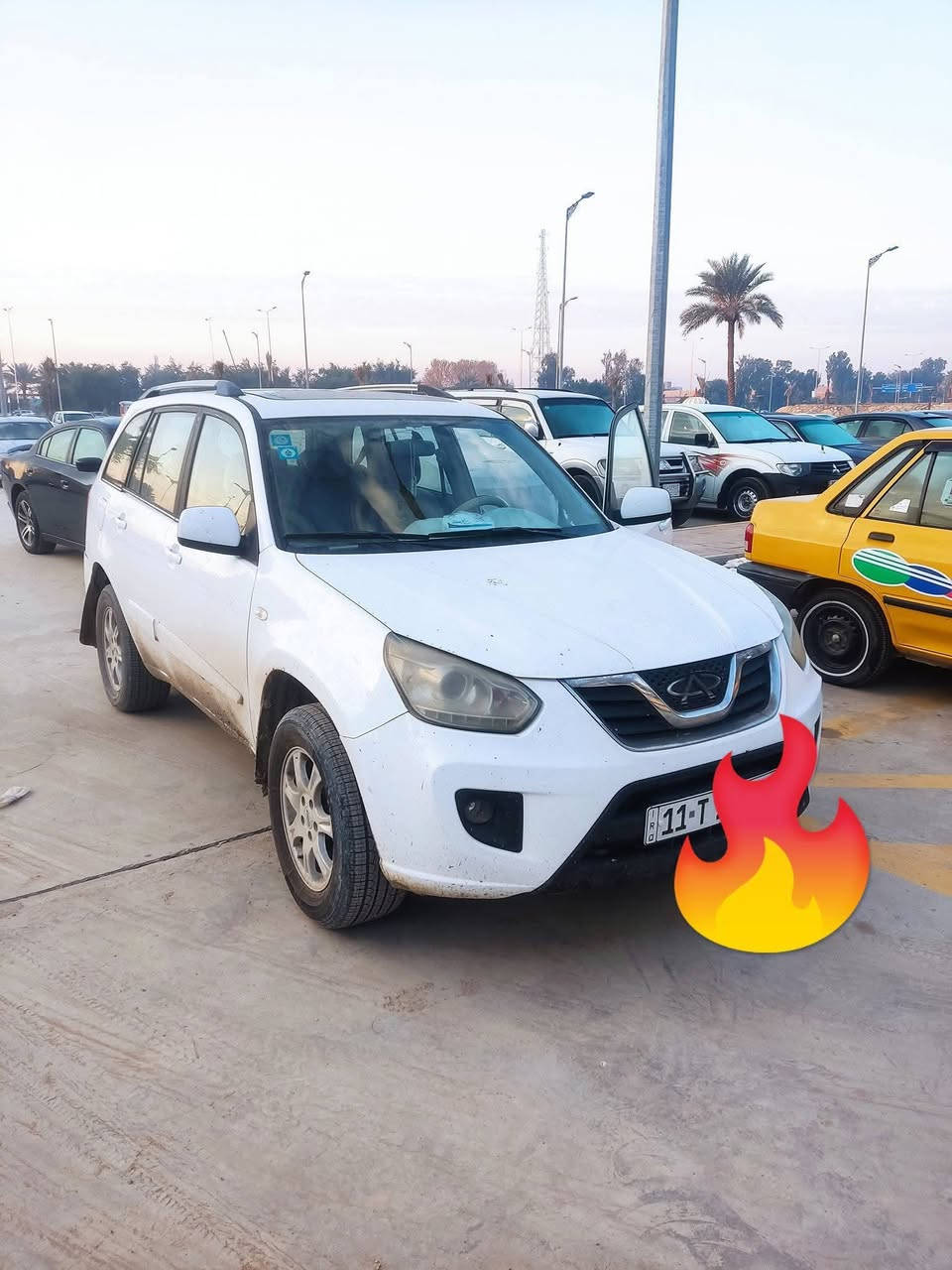 للبيع تيكو ٢٠١٥ استلام ٢٠١٧ شهر ١١
استلام شركة على أيدي يعني اني اول مالك
محرك ٢٠٠٠ كير ميكانيكي 
سيارة مكفولة من الضربة والصبغ والخياس
عدا ٤ اصابع جوة البگ لايت الأيسر ضربة ستوتة 
تدفئة مقاعد الأمامية 
كاميرا خلفية
حساسات خلفية
فتحة سقف شغالة (يحتاجلها إدامة)
سبير منازل مال استلام الشركة
تغليف مقاعد جديد (دوشمة)
تايرات جديدة
صدر امامي جديد
رقم بغداد انكليزي جديد
سنوية جديدة بال٢٠٢٥ شهر ٤
ماشية ١٣٦ ألف
مكينة مجفتة تنقص لتر بالتبديلة ممأثرة عالسيارة
بانزينها محسن 
تبريد بالصيف عالمي ما يفصل والسيارة ما تحمى أبد
لأن شادلها مراوح إضافية وية التبريد وراديتر الكبير
السعر ٧٠ ورقة (رجاءً البيع فقط للجناية وبدون احراج)
بغداد الغزالية شارع المركز
***********
