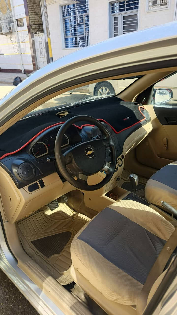 السلام عليكم 
افيو مديل 2013 للبيع المحرك مسكر مكفوله عدا شويه بارد بل الباب 
للاستفسار ***********
السعر 75
