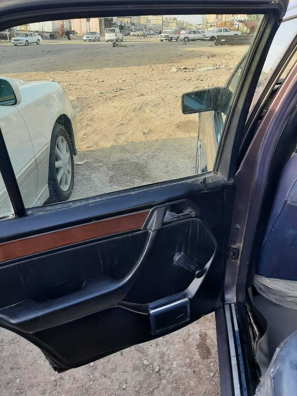 مال سدس دب موديل ٩٣ بسمي رقم انكليزي دولي مشروع وطني سياره نضيفه وجاهزه سعر ٥٥ ورقه رقم الهاتف ***********
