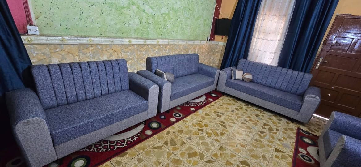 قبل،، وبعد،، الوان حسب الطلب، دوشمه..تخم المستعمل..وتصليح..واضافه.السفنج.
.اسعار مناسبه شغل درجه اولئ..

واتساب،، ***********
