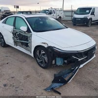 وبركاته للبيع النترا 2025 وارد  امريكي  فول مواصفات بدون تصليح السيارة...