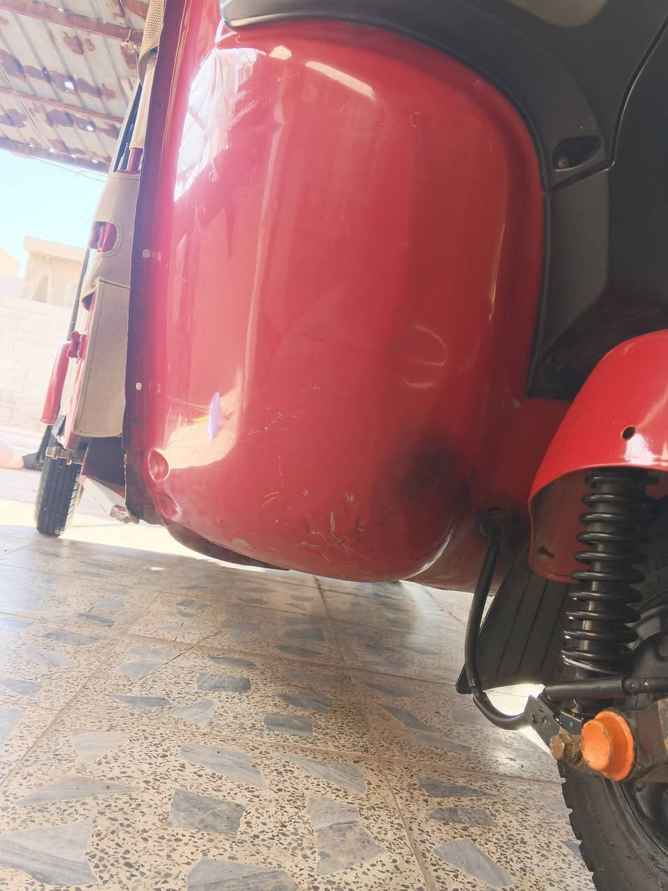 سلام عليكم 
تكتك ضربتها بس لغد وشخوط بسيطه  تكتك كامله ما نقصها اي شي مرقمه ثاني يوم تحويل  مكينه خير من الله لا تنقص ولا اتباخر سعر8500.  وبيها مجال  رقم،***********
بغداد فلكت سلمان باك
