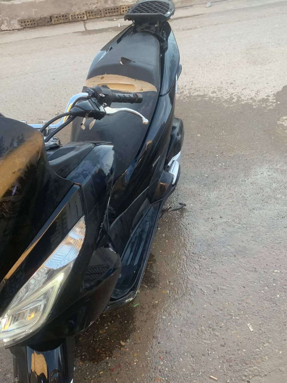 دراجه بي سي اكس جيل الثاني دراجه نضيفه وميكينتهه بلادي برغي ما مفتوح عارضهه ب1800 وبيهه مجال ***********
