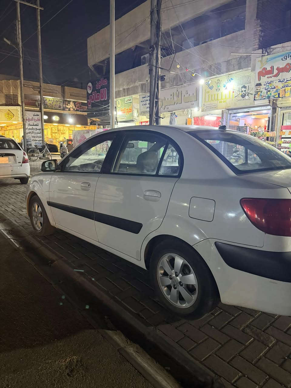 السلام عليكم كيا ريو  2009   للبيع خليجي  السيارة مابيها صبغ 
رقم بغداد وهزة جديدة باسمي 
محرك بي تبخير 
السيارة ابيعها على حالتها بيها نقوصات 
السعر 65   ورقة 
للاستفسار : ***********

المكان بغداد
