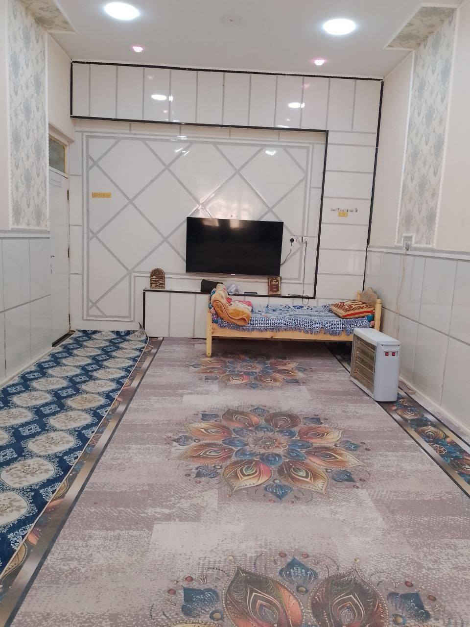 السلام عليكم بيت للبيع في منطقه الدفاس أول ما تزل السده اول فرع مساحته 200متر البيت كله كامل فقط الدرج والسطح ما كامل وعلئ شارع 8متر الرقم:***********واتساب فقط
