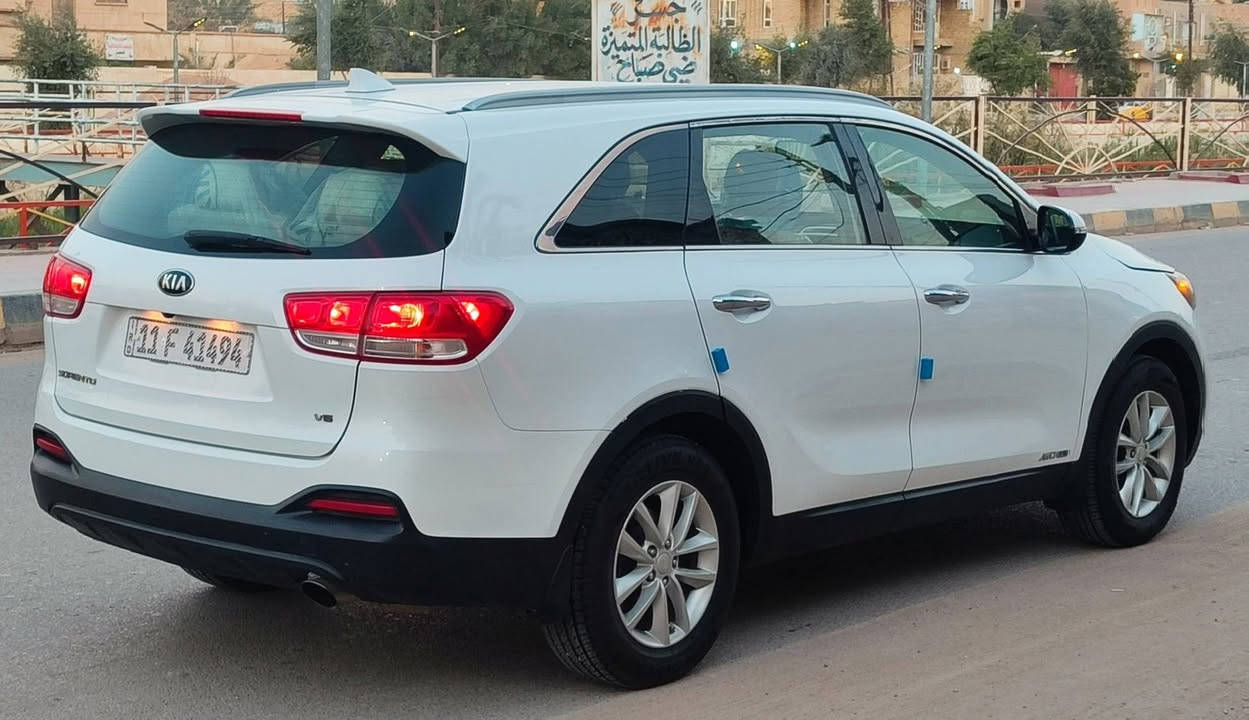 للبيع 
سورنتو 2016 وارد امريكي v6 حادثه تبديل بنيد قطعه اصليه فقط بدون دواخل الباقي كفاله حتى من الشخط
المواصفات 
 محرك 6 سلندر كفاله من الفتح والتبخير والتنقيص 7 راكب فور ويل  سياره بعده على وضع الشركه حداديه كير محرك تبريد تخم تاير جاهزه مابيه اي نقص ماشيه 81 
رقم بغداد بأسمي تحويل مباشر 
العنوان قضاء الشطره 
السعر 180
***********
