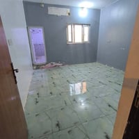 أم الخيل ثالثه • غرفتين • طابق أول