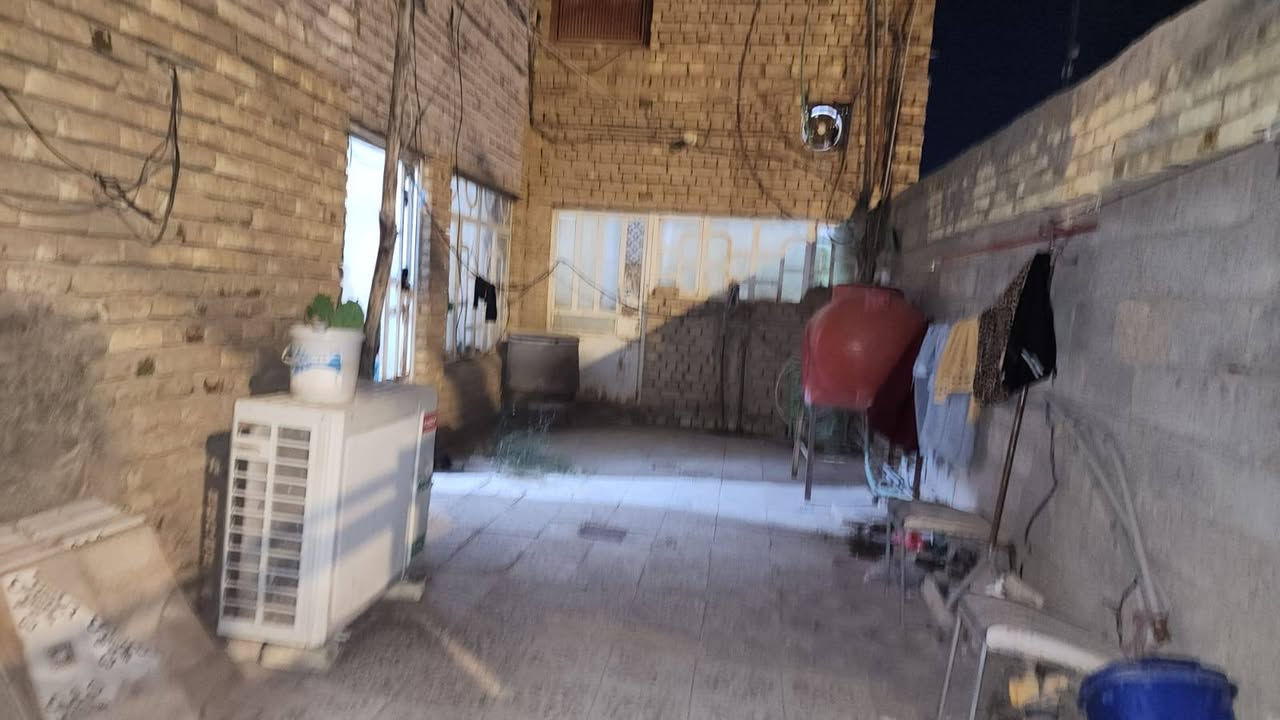 بيت مع مشتمل للبيع المشتمل يحتوي على طرامه وصاله ومطبخ وغرفه في شارع ابو سماعات الركن فرن البيت يم الفرن ملاسق مع الفرن السعر 315 وبي مجال ***********
***********
بيت مع مشتمل للبيع المشتمل يحتوي على طرامه وصاله ومطبخ وغرفه في شارع ابو سماعات الركن فرن البيت يم الفرن ملاسق مع الفرن السعر 315 وبي مجال ***********
