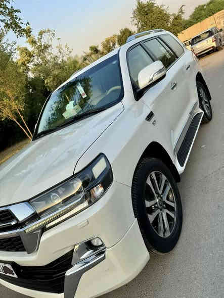 السلام عليكم تويوتا لاندكروز 2019 VXR 5700 محرك لكزز السيارة فول موصفات دشبول ليزري كشنات جلد كهرباء بصمة فتحة شاشة كبيرة كامرة خلفية ماوسات تحكم حساسات امامية خلفية 7 راكب وباقي الموصفات المعروفة السيارة مكفولة كفالة عامة عدا شوية بارد بل باب الخلفي فقط المكان بغداد السيدية السعر 555 وبيها مجال حك  الجية رقمي ***********
