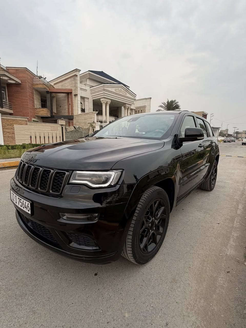 جيب S وكاله هارلم 2022
نظيفه جدا ماشي 40 الف  فول الفول رادار بنراما 
باسمي سياره جان على تغليف وشلته يعني لا شخوط ولا زلغ 
السعر 355
***********
