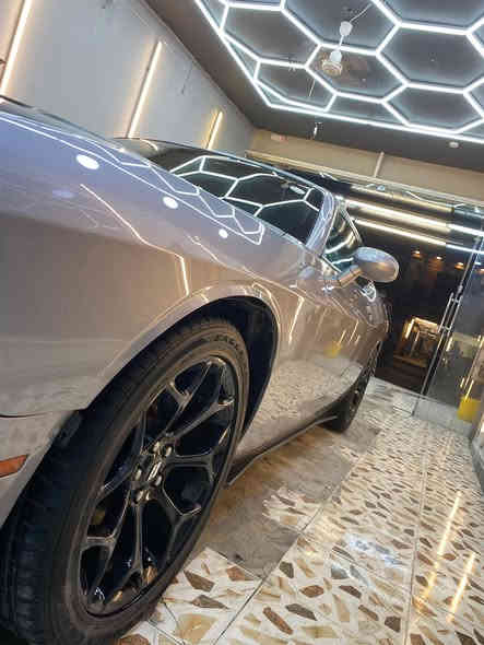 السلام عليكم  
جالنجر 2015  sxt plus مكينة واكسل جدد قبل شهرين بدلتهن السيارة كلشي بيها جديد ومصار فترة من سويت الها ادامة كاملة
فول مواصفات 
•  نقطة عمياء 
فتحة سقف 
• كشنات جلد 
• حساسات خلفية 
• ويل قياس 20 أنج 
• سستم صوت alpine
• تشغيل عن بعد 
- • المقاعد الأمامية تدفئة وتبريد
- • المقاعد الخلفية تدفئة

شاشة جبيرة 

الاضافات
1-كت اوف 
2-شوتة afe مغلقة
3-كاچ كان اصلي 
4-ويل نجمة 
5-سبايدر ريد أي
6- دفيوزز فسفور
7-عدسات زنون اصلية
8 led متغير اللون
السيارك بعد بيها هوايه اضافات تجي وتشوفها بعينك

السيارة برمجة مصطفى ايكل

رقم بغداد / تحويل مباشر  

الحادث : داخله تقرير غرق وبالعراق بس جاملغ خلفي بدون
 دواخل وبيها بارد 

*********** للاتصال   

_____________________________
