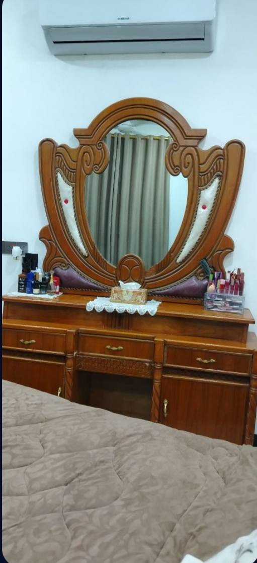 غرفة اخشاب صاج تكمة..كنتور وجرباية وميز مراية..كلش نظيفة ب700💰💰💰وبيهة مجال ..العنوان ابو غرق


**إذا كنت صاحب هذا الإعلان وتريد حذفه لأي سبب، رجاءا أرسل رسالة إلى الدعم الفني**