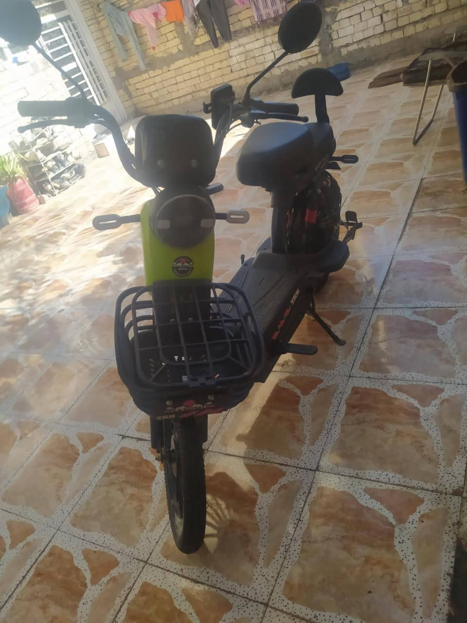 السلام عليكم دراجة جديدة مشتريهة600 ولله كلشي مابيهة فول مواصفات بطاريات فول بصمة اثنين تشغيل عن بعد اشاير اخبلن يعني كاملة دراجة نضيفة حيل بس اكون صريح وياك الابريك ال خلفي رايدلة سيم بس السعر 500 بيهة مجال قليل مكاني ابو غريب الرقم ***********
