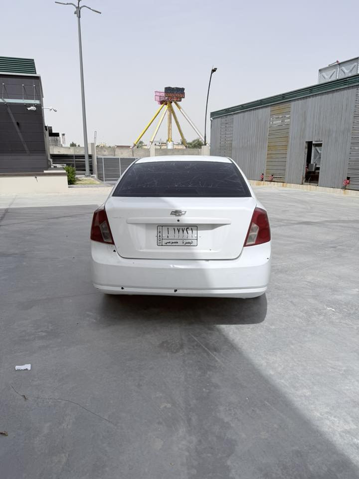 السلام عليكم اوبترا مديل2007 السياره بيه خيط تبخير خفيف كير مابي اي شي تبريد ثلج فقط بيها ضربه بلجاملغ الخلفي حداده مابيها شي رقم بصره وراعيها بلبصره سنويه منتهيه بل25السعر 52وبيها مجال 
الاستفسار اكثر 
***********
‬
***********
