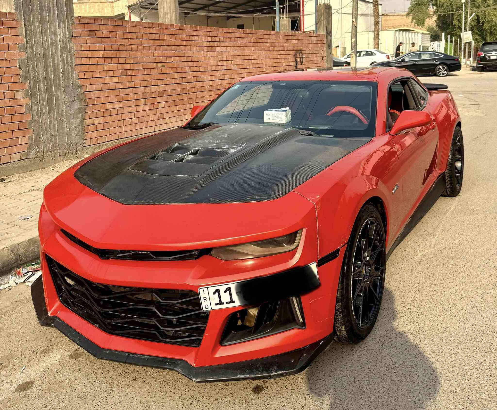 السلام عليكم 

للبيع او مراوس ✅

شوفر كمارو خليجي 2SS  ✅
موديل ٢٠١١ ✅
لون برتقالي مميز 😎
محرك ٨ سلندر ٦٢٠٠ ✅
مكينة نظيفه جدا    ✅
كير اوتو نظيف  ✅
صدر امامي نظيف✅
صدر خلفي نظيف ✅
كشنات جلد  ✅
داخل نظيف جدا✅
سستم صوت بوس يخبل  ✅
تحكمات ستيرن ✅
كيجات ٤   ✅
شاشه اعطال ✅
تشغيل عن بعد ✅
شفتات كير عادي ✅
فتحه سقف ✅
داتا شو ✅
داخل احمر قرميدي ✅

وبعد هواي مواصفات فول الفول السياره .

الإضافات:
دعاميه إماميه zl1 مال ٢٠١٨ 
لايتات حاجب 
شوته kn 
هدرز
سبويلر  
دبات نغمه حلوه 
الخلف محدث ١٨
بك لايتات سموك
ويل ٢٠ تو سايز نيش
بنيد كاربون فايبر اصلي 

السياره كلش نظيفه  وتراي السياره جدا حلو .

ادامه كامله لمنظومه الماء أنسى شي اسمه حماوه أبدا .

ادامه كامله لمنظومه الاحتراق من بلكات ريسنك 
 مجاول جدد  فيول بمب .

السياره خليجي بدون حادث بيها صبغ كم قطعه اثر شخوط أبيع حزام سونار عندي  .

رقم بغداد الإنكليزي الدولي سنويه جديده وهزه جديدهورقم مميز هديه ويا السياره   و شرط التحويل .

السياره ناصبه وترايها كلش حلو  و احلى من الصور  .

مكان السيارة  بغداد الاعظميه  . 

السعر جدا مناسب  (٨٩  ورقه)  وبيها مجال بسيط  ان شاء الله للشراي  .

***********
أ. مروان النعيمي   

صلي ع افضل الخلق سيدنا محمد ❤️✅
