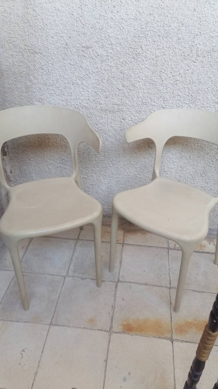 للبيع كراسي ٢ عظم عاج


**إذا كنت صاحب هذا الإعلان وتريد حذفه لأي سبب، رجاءا أرسل رسالة إلى الدعم الفني**