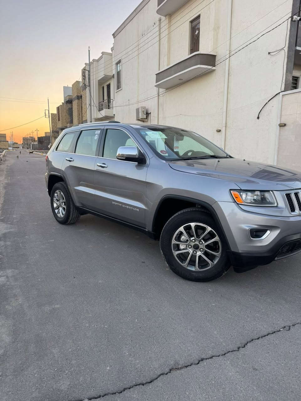 السلام عليكم ورحمة الله وبركاته.                             جيب لاريدو  2016 حر بسمي تحويل مباشر 
وارد امريكي حادث فقط بنيد جاملغ مكفوله  صبغ تبديل بارد سياره جديده استخدام شخصي  سياره احله من صوره سبيره مانزل بوضع شركه بعده مكينه ٦سلندز   مامفتوح شرط الفحص فول موصفات ماعده  بنورمه السعر 185وبيه مجال الشراي 
مكاني ناصريه مركز                                                   اللاًستفسار اتصل.  ***********
