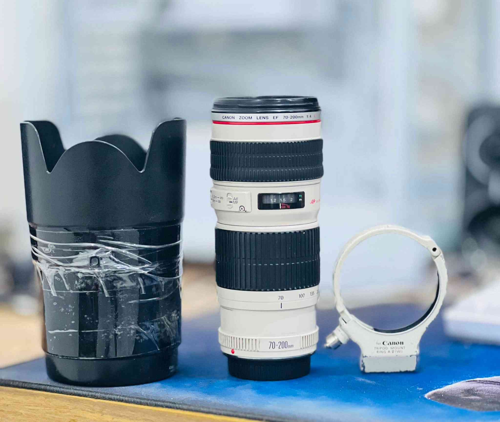 عدسة كانون 70-200 فتحة 4
نضيفه هود دبل مكاني كوت متوفر توصيل لجميع المحافظات 
*********** اتصال 
واتساب ***********
