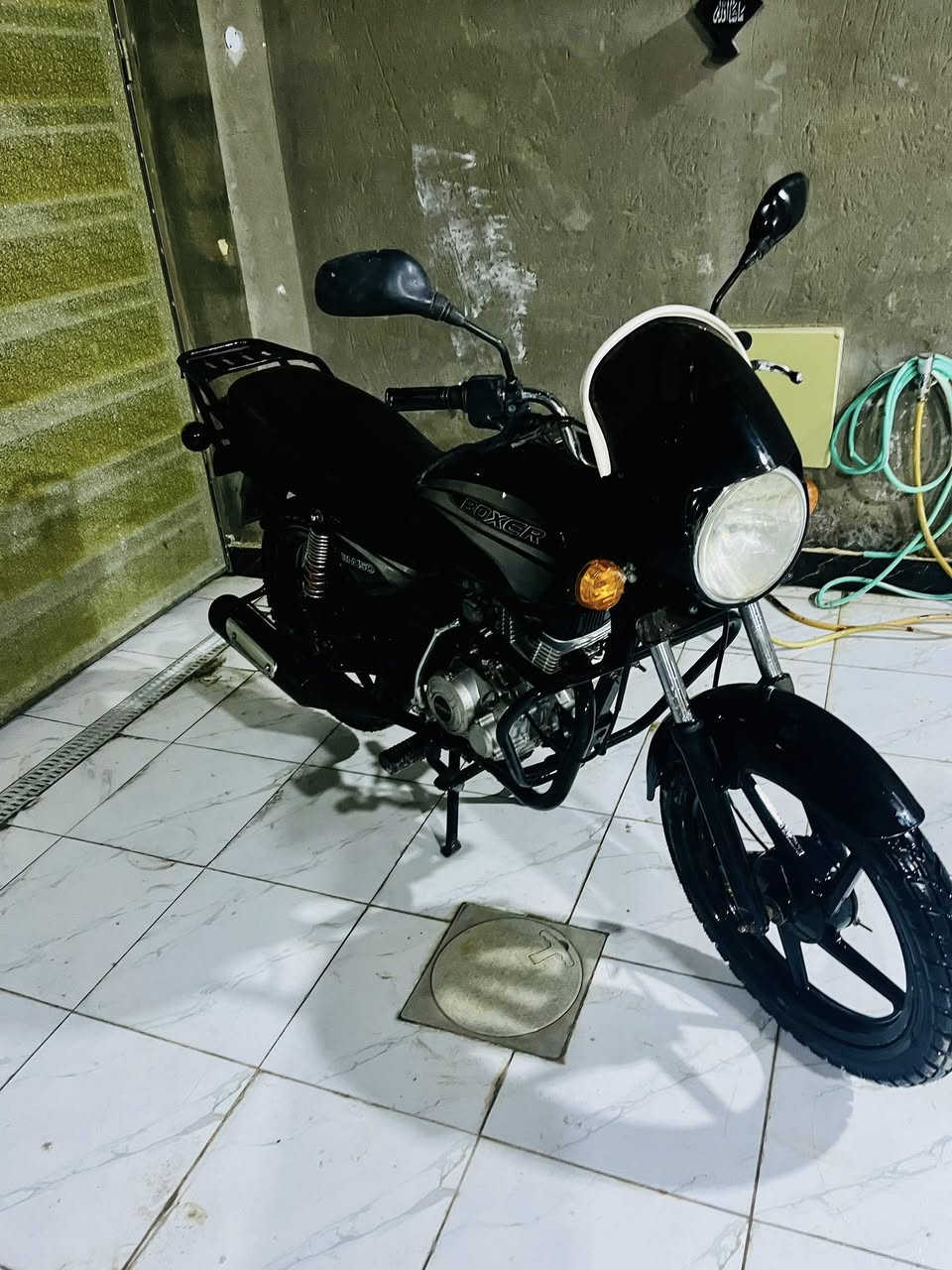 سلام عليكم بوكسر صيني موديل 21 منزله على ايدي من الوكيل مبدل فقط بوش وكاله الدراجه ستعمال شخصي مكاني كوت زين القوس شراي اتصل***********
