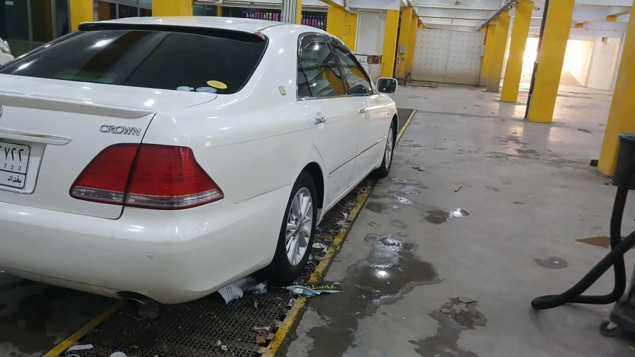 شـاهـینـە 2005 مووس
شـاهـینـە 2005 مووس

182 گێرو مەکینە گەورە 

2 دوگمە

سەیارەکە کامل مەسرەفە دینارێ مەسرفی نیە

بەدوای چاڵ مەگەرێ

بێ دوکەڵ 

هەموو گیانی جاهیز کراوە 

بێ دەعم و لێدان 

شوێن کەلار

53گەڵا و مەجالێکی کەم
***********
