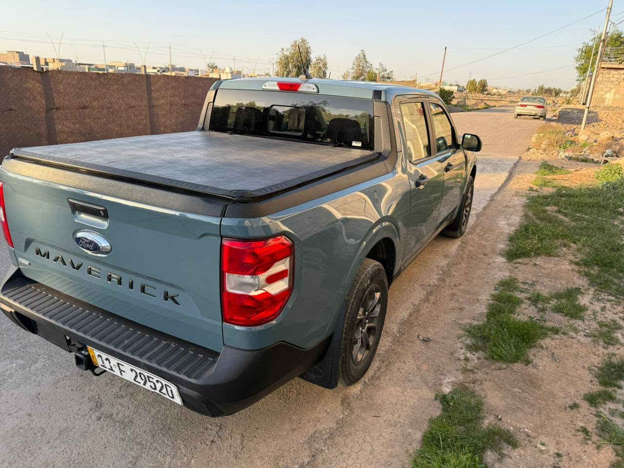 للبيع فورد مافرك هايبرد موديل 23 لون سمنتي السياره مكفوله من الصبغ عدا بارد بالبنيد مرقمه بغداد جاهزه مكان السياره ديالى او سامراء ***********  صور الحادث بالمنشور

