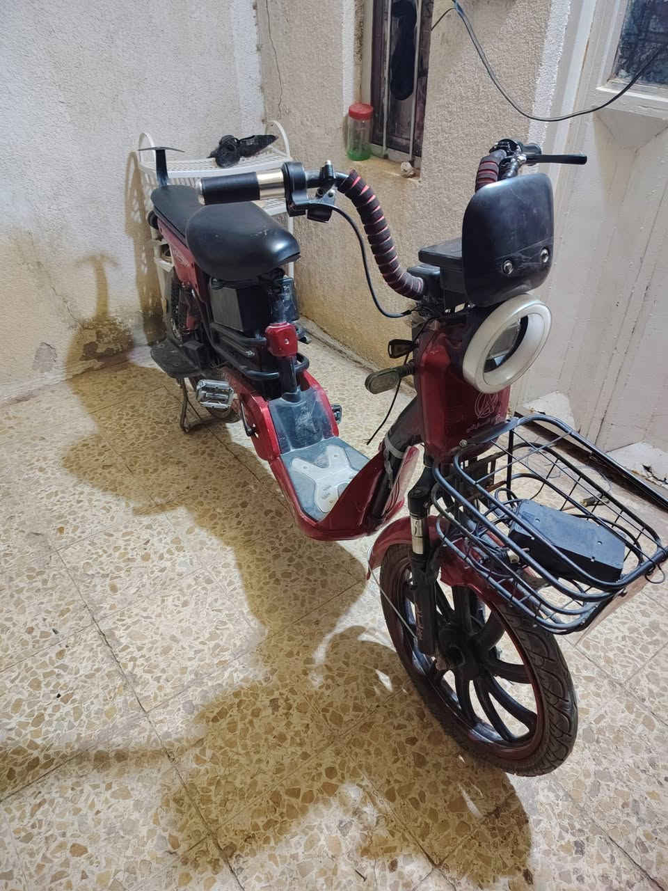 يوجد بأسكل شحن البيع سعره 250وبي مجال مكان كوفه ***********
