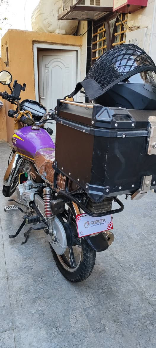 سيفان موديل 24 محرك 200 مكفول هو و غراضه ابيعه السعر خاص***********
