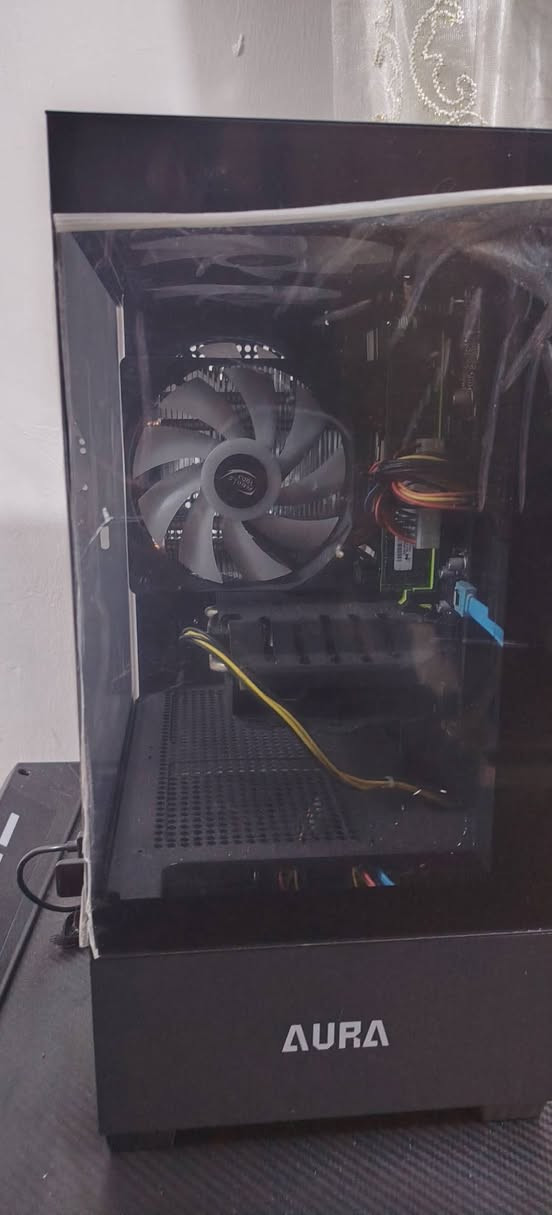 تجميعة حاسبة كاملة للبيت (كيس +شاشة game one + ميز كيمينك L+ كيبورد ميكانيكي +ماوس كيمينك +سماعات سبيكر L1)

موصفات الحاسبة استخدام اقل الشهر ايام متقطعة ماخذها من الأخ رافت النسر للحاسبات 
معالج نيون
كرت شاشة RX580
رامات 16
هارد 512
HHD واحد تيرة

الشاشة game one حجم 27 استخدام قليل شبه جديدة ماخذها من الأمير كروب 

كيبورد ميكانيكي + ماوس كيمينك+سماعات سبيكر صوت عالي  L1

ميز كيمينك نوعية قوية ومتينة شكل L يحتوي ع إضاءة LED جديد استخدام قليل

سبب البيع عدم استفادة صاحب الحاسبة لعدم معرفته بكيفية استخدامها

ملاحظة ابيعها الحاسبة كاملة هي والاغراض
السعر 800 وبيها مجال 

للاستفسار مراسلة الرقم ع الواتساب :
***********
