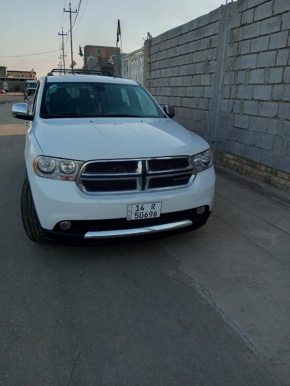 دوج دورنگو موديل2013 خليجي فول مواصفات لا تبديل ولا ضربة عدا بارد بالجاملغ الامامي الايمن
وبيه ملاحضات بفتحة البانوراما تصليح ماشية 94الف محرك 3600 مكان
السيارة بأسمي والسنوية لغاية 2031 تحويل مكان السيارة البصرة السعر 185 وبيه مجال للاستفسار الاتصال على الرقم***********

