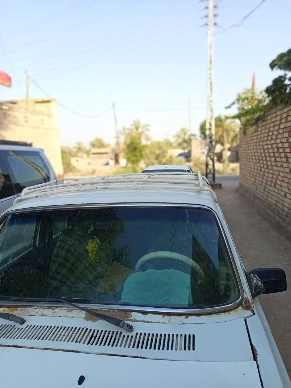 سلام عليكم فولكه 2003 جاهزه من كلشي مكينه وكير ونجي بيه وكاله بسمي السعر 23 وبيه مجال *********** تصل وبيك وتدلل

