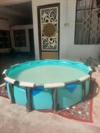 مسبح • للبيع