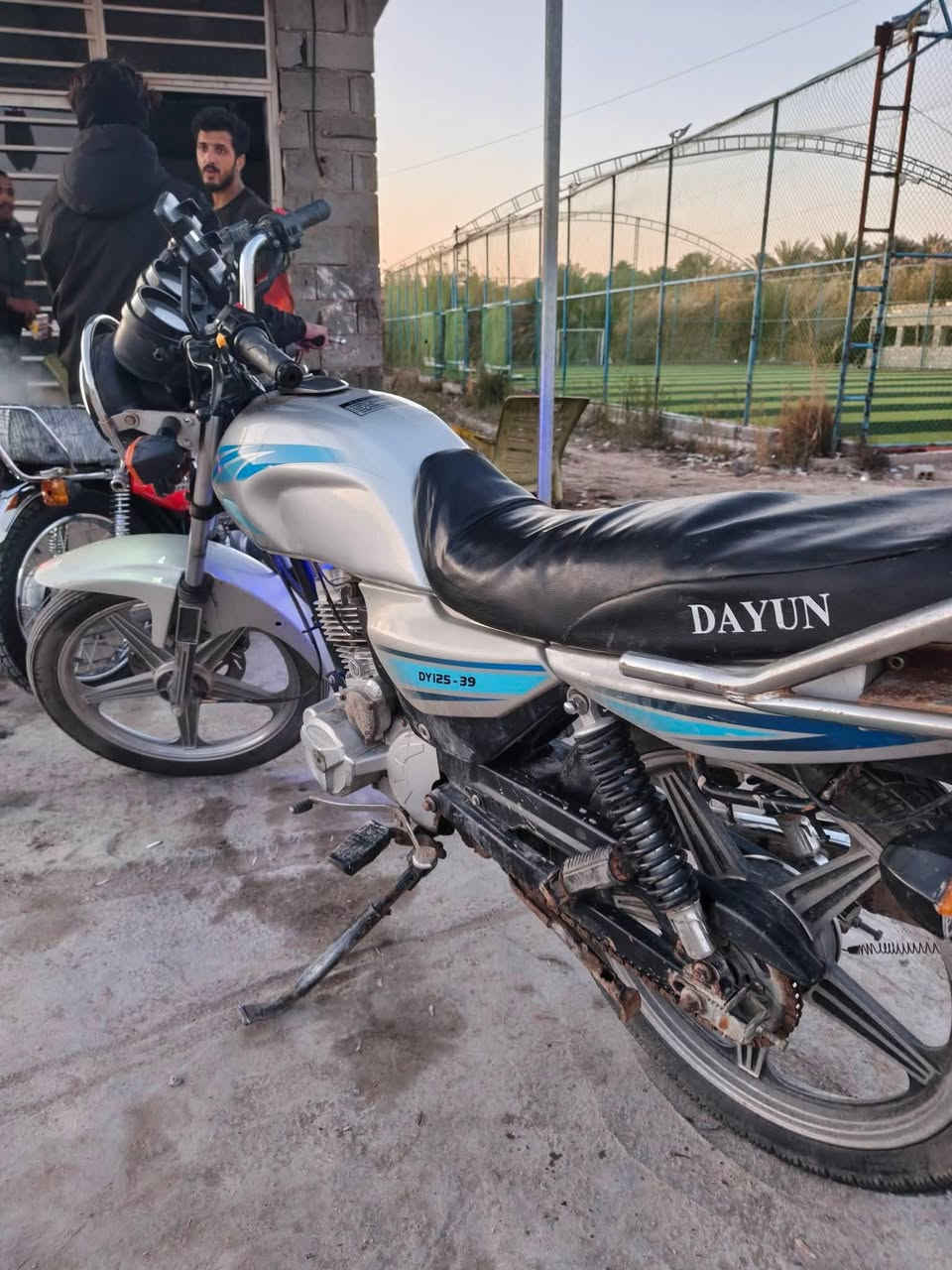 دراجه دايون عضم كلك موديل2018 كامله مكمل ما بيها نقص البكان طويريج السعر 400الف قفل للشراء التواصل عبر الرقم *********** ملاحضه ما متواجد فيس خابرني و تدلل
