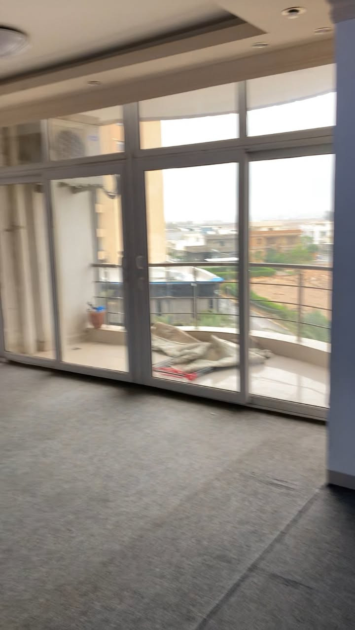 شوقە بۆ کرێدان، دوو سەد مەتری، نهۆمی سێەیەم، ئاسوودە ستی. نزیك زانکۆی نۆڵج. بە کرێی مانگانەی گونجاو. 

بۆ پەیوندی تیکایە لێرە نامە بنێرە.


**إذا كنت صاحب هذا الإعلان وتريد حذفه لأي سبب، رجاءا أرسل رسالة إلى الدعم الفني**